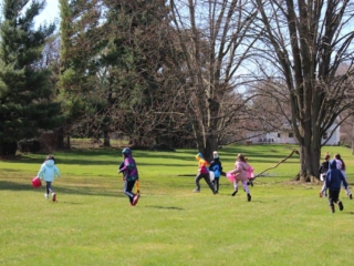 Tacoma_Hills_-_Easter_Egg_Hunt_April_2022_49 Tacoma Hills Easter Egg Hunt April 2022 49
